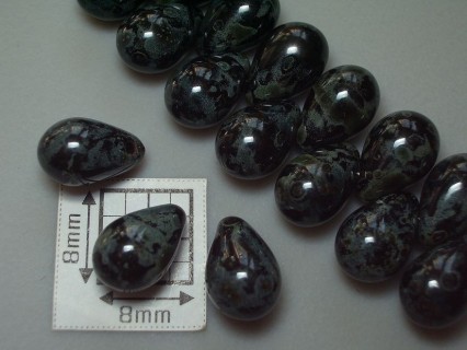 Margele sticla Cehia drop 6 x 9 mm culoare negru/hematit (10 buc).